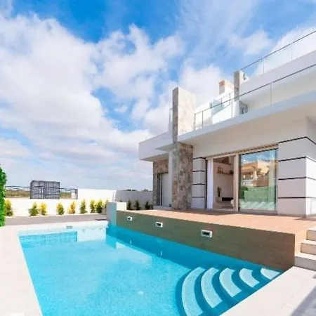 Villa De Sol In Los Alcazares With 4 Bedrooms, Private Swimming Pool, Sauna And Jacuzzi. Exterior photo