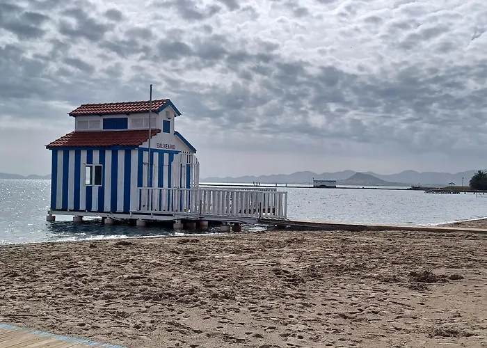 Villa De Sol In Los Alcazares With 4 Bedrooms, Private Swimming Pool, Sauna And Jacuzzi.