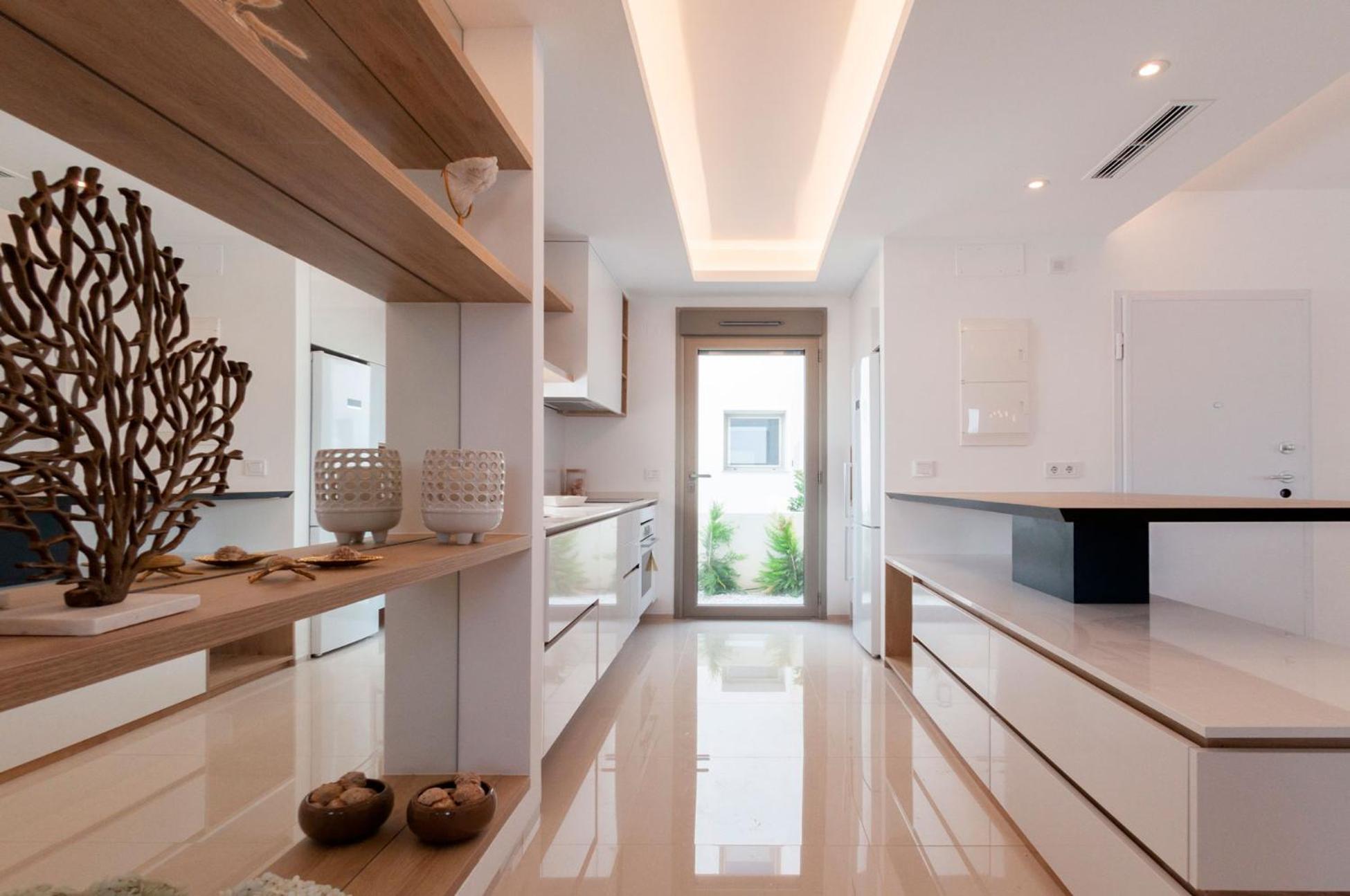 Villa De Sol In Alcazares With 4 Bedrooms, Private Swimming Pool, Sauna And Jacuzzi.