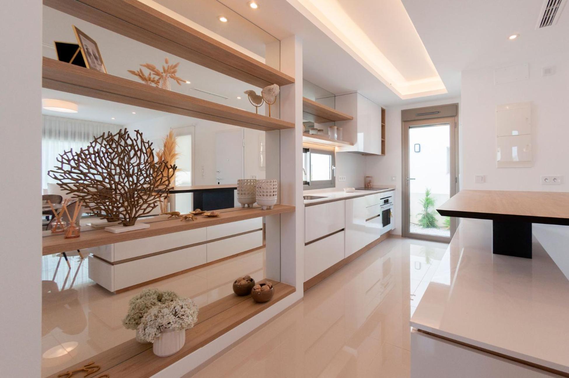 Villa De Sol In Alcazares With 4 Bedrooms, Private Swimming Pool, Sauna And Jacuzzi. Los Alcázares